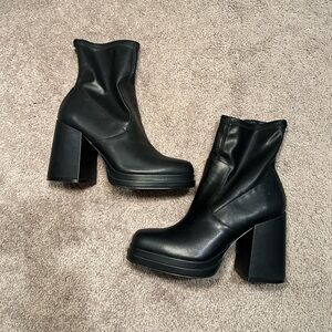 Steve Madden Boots